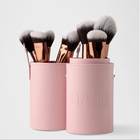 Luxie Other - ✨ LUXIE SIGNATURE 12 PIECE ROSE GOLD BRUSH SET